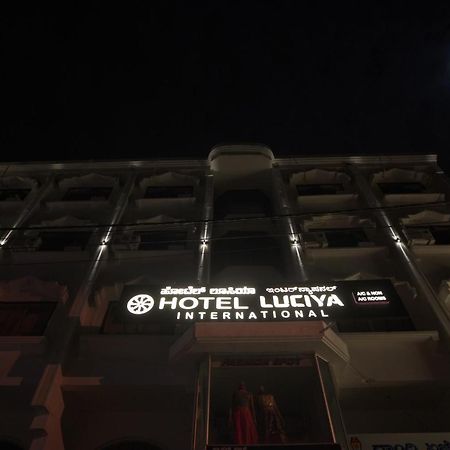 Luciya International Mysore Buitenkant foto