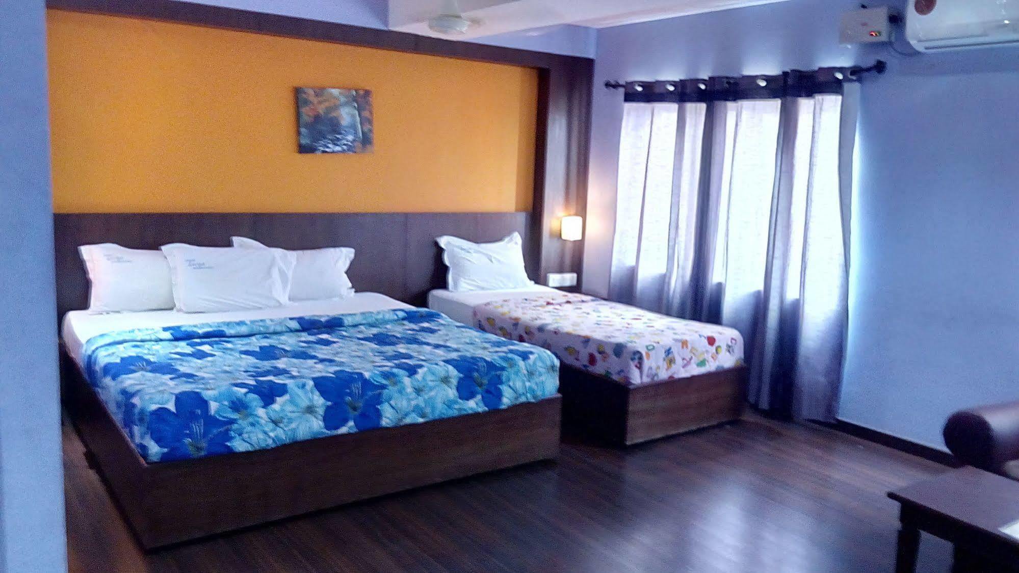 Luciya International Mysore Buitenkant foto